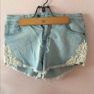 Laced shorts